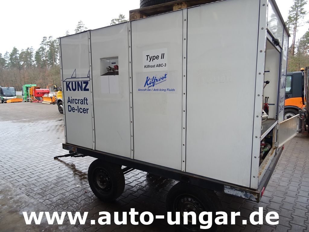 Vozilo za odleđivanje zrakoplova Kunz Aircraft De-Icer Anti-Icer 1200E GSE: slika Vozilo za odleđivanje zrakoplova Kunz Aircraft De-Icer Anti-Icer 1200E GSE