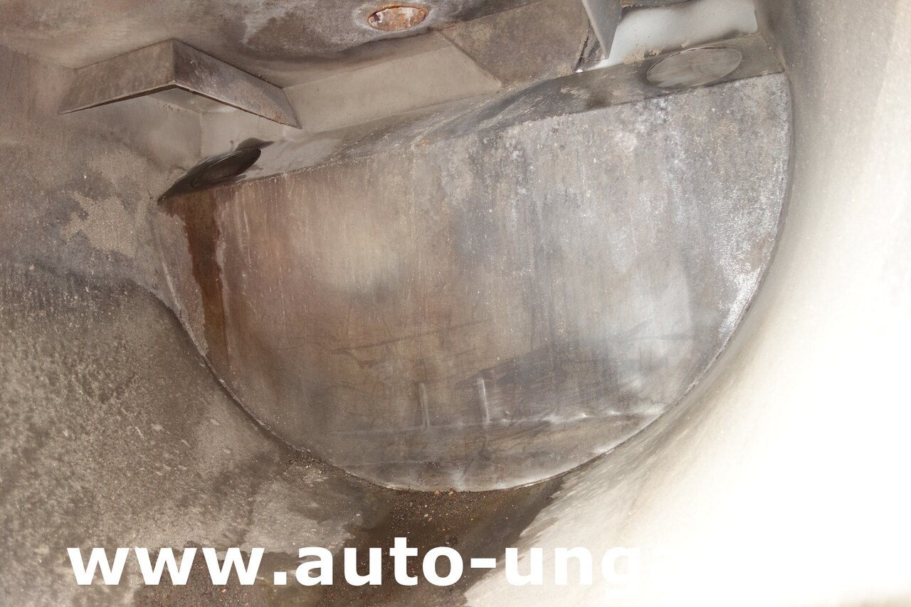 Cestovna čistilica Mitsubishi Fuso Canter 7C15 mit Brock SL 140/2 Kehrmaschine Euro 4: slika Cestovna čistilica Mitsubishi Fuso Canter 7C15 mit Brock SL 140/2 Kehrmaschine Euro 4