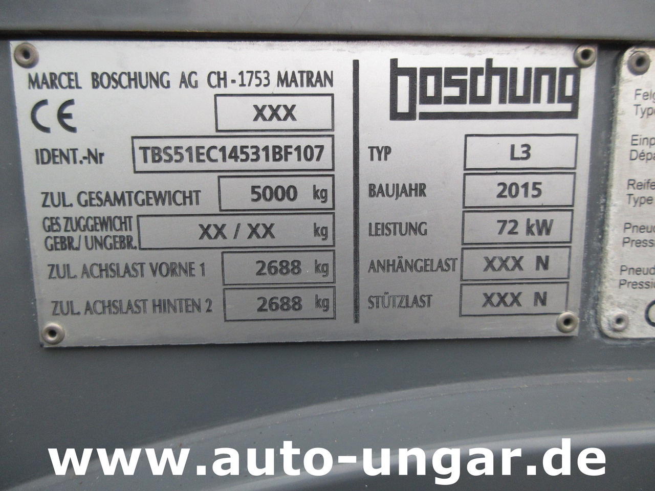 Namjenska/ Posebna vozila BOSCHUNG L3 Laveuse Kärcher Baujahr 2015 mit Hochdruckreiniger am Heck: slika Namjenska/ Posebna vozila BOSCHUNG L3 Laveuse Kärcher Baujahr 2015 mit Hochdruckreiniger am Heck