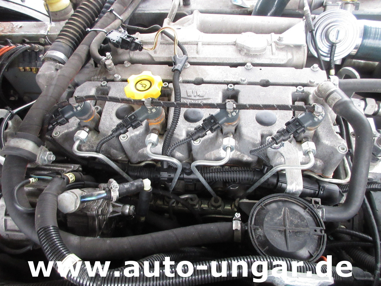 Namjenska/ Posebna vozila BOSCHUNG L3 Laveuse Kärcher Baujahr 2015 mit Hochdruckreiniger am Heck: slika Namjenska/ Posebna vozila BOSCHUNG L3 Laveuse Kärcher Baujahr 2015 mit Hochdruckreiniger am Heck