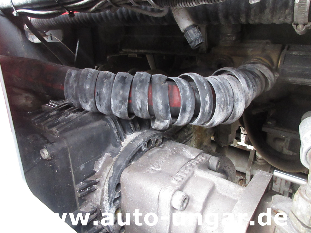 Namjenska/ Posebna vozila BOSCHUNG L3 Laveuse Kärcher Baujahr 2015 mit Hochdruckreiniger am Heck: slika Namjenska/ Posebna vozila BOSCHUNG L3 Laveuse Kärcher Baujahr 2015 mit Hochdruckreiniger am Heck