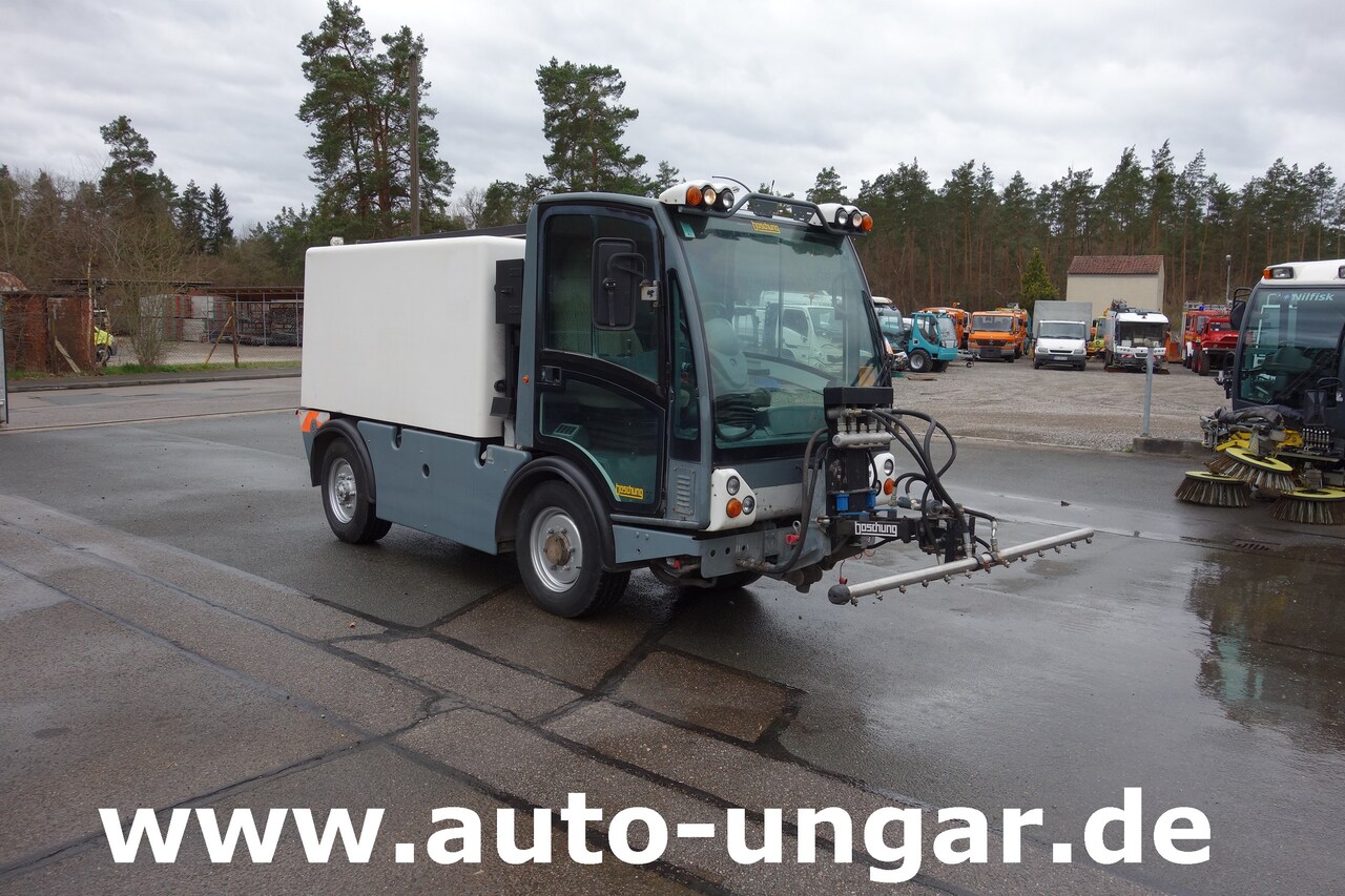 Boschung L3 Schwemmfahrzeug 4-Rad Lenkung Motorschaden - Namjenska/ Posebna vozila: slika Boschung L3 Schwemmfahrzeug 4-Rad Lenkung Motorschaden - Namjenska/ Posebna vozila Boschung L3 Schwemmfahrzeug 4-Rad Lenkung Motorschaden - Namjenska/ Posebna vozila: slika Boschung L3 Schwemmfahrzeug 4-Rad Lenkung Motorschaden - Namjenska/ Posebna vozila