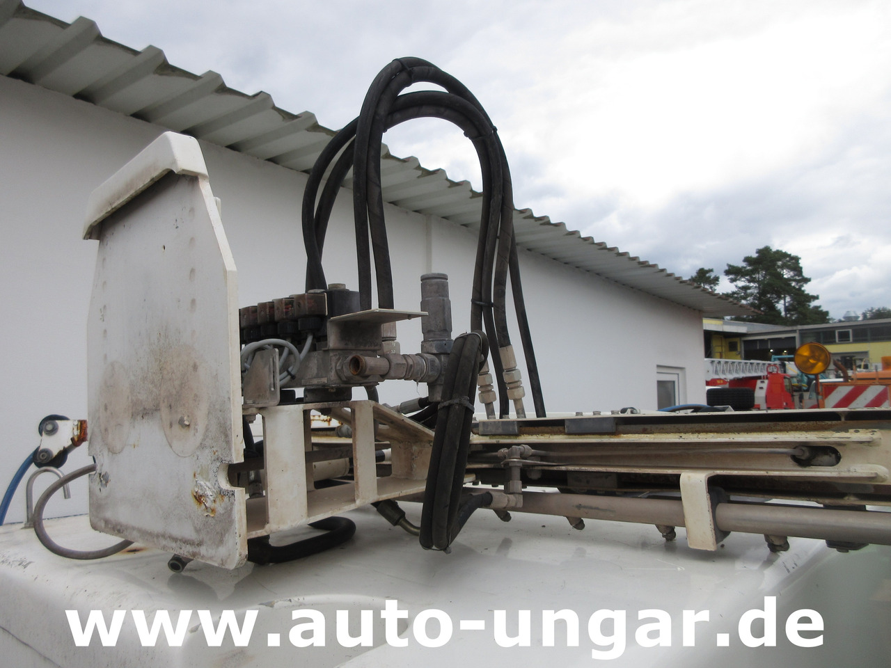 Namjenska/ Posebna vozila CMAR NC300 Schwemmaufbau Laveuse Bj. 2014 für Multicar Tremo Hochdruck: slika Namjenska/ Posebna vozila CMAR NC300 Schwemmaufbau Laveuse Bj. 2014 für Multicar Tremo Hochdruck Namjenska/ Posebna vozila CMAR NC300 Schwemmaufbau Laveuse Bj. 2014 für Multicar Tremo Hochdruck: slika Namjenska/ Posebna vozila CMAR NC300 Schwemmaufbau Laveuse Bj. 2014 für Multicar Tremo Hochdruck