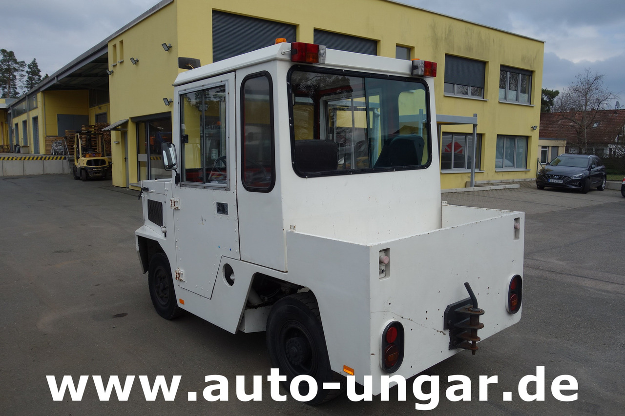 ROFAN ZD44F Jenbacher Pushback Pull - Tractor GSE Gepäckschlepper Industrieschlepper - Traktor za prtljagu: slika ROFAN ZD44F Jenbacher Pushback Pull - Tractor GSE Gepäckschlepper Industrieschlepper - Traktor za prtljagu ROFAN ZD44F Jenbacher Pushback Pull - Tractor GSE Gepäckschlepper Industrieschlepper - Traktor za prtljagu: slika ROFAN ZD44F Jenbacher Pushback Pull - Tractor GSE Gepäckschlepper Industrieschlepper - Traktor za prtljagu