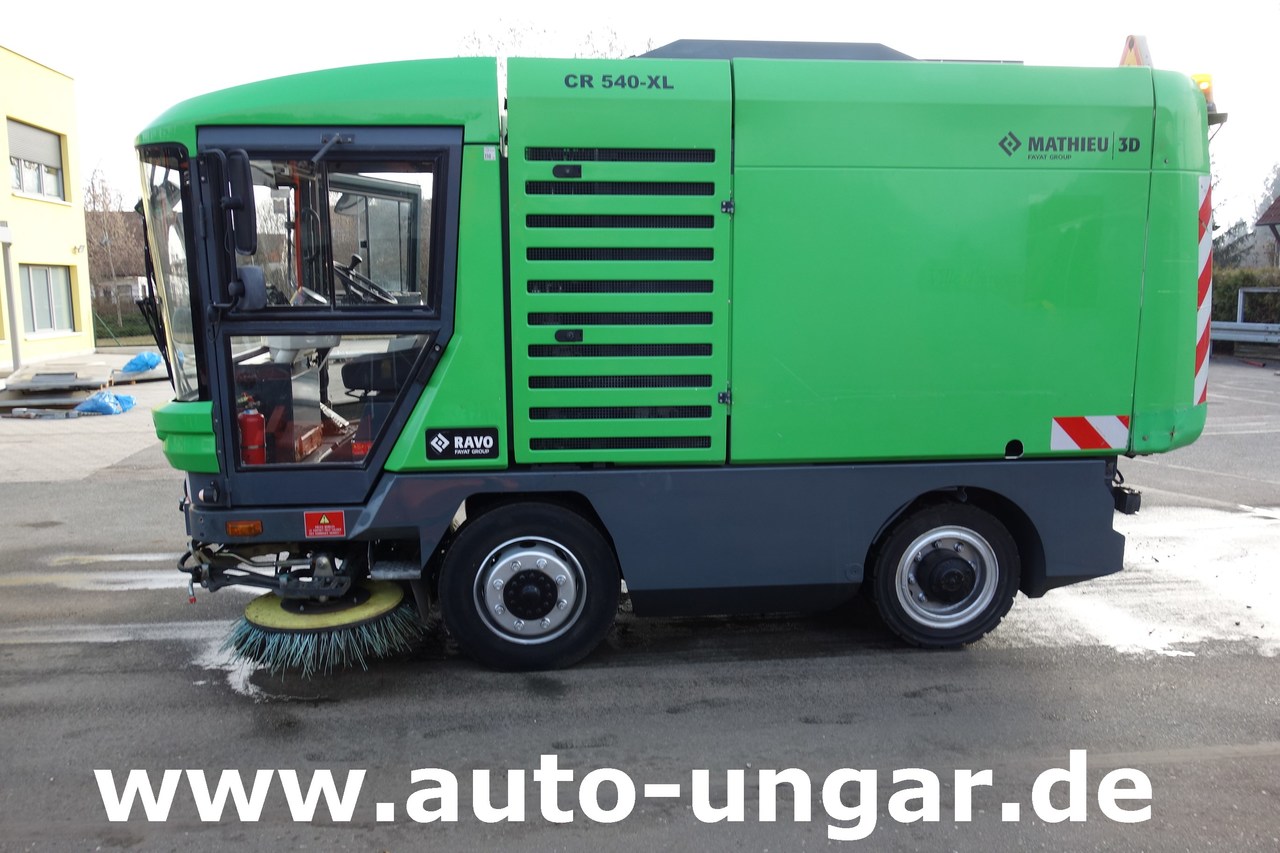 Ravo CR 540 XL Compact Kehrmaschine Euro 5 - Cestovna čistilica: slika Ravo CR 540 XL Compact Kehrmaschine Euro 5 - Cestovna čistilica Ravo CR 540 XL Compact Kehrmaschine Euro 5 - Cestovna čistilica: slika Ravo CR 540 XL Compact Kehrmaschine Euro 5 - Cestovna čistilica