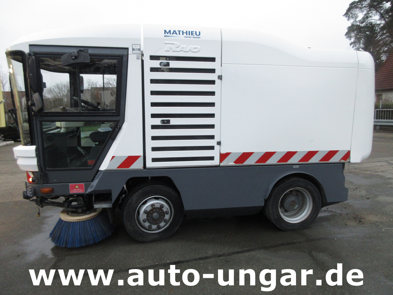 Ravo Compact C 540 Kehrmaschine Baujahr 2009 Streetsweeper 5m³ - Cestovna čistilica: slika Ravo Compact C 540 Kehrmaschine Baujahr 2009 Streetsweeper 5m³ - Cestovna čistilica Ravo Compact C 540 Kehrmaschine Baujahr 2009 Streetsweeper 5m³ - Cestovna čistilica: slika Ravo Compact C 540 Kehrmaschine Baujahr 2009 Streetsweeper 5m³ - Cestovna čistilica