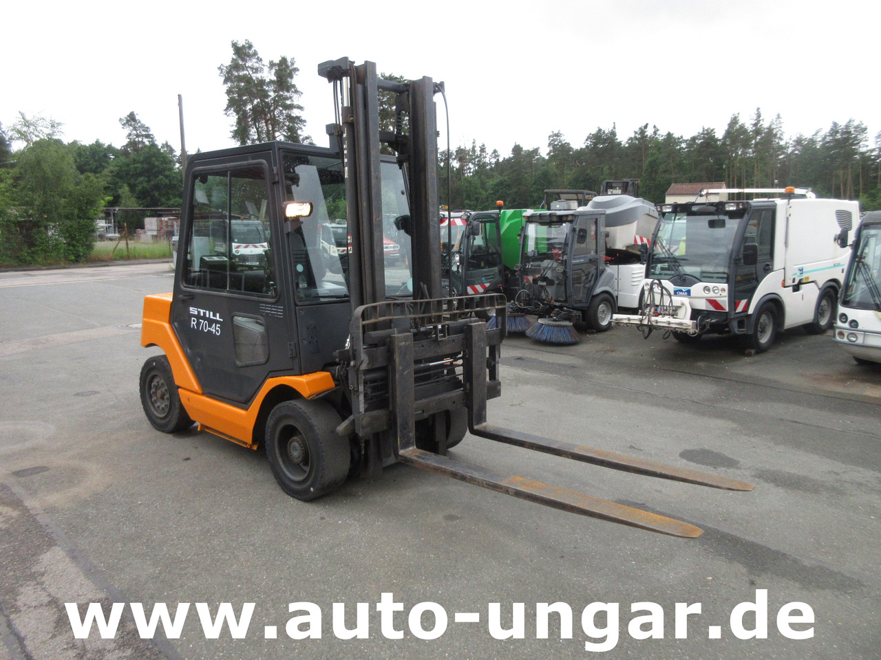 Still R70-45 Diesel Gabelstapler 4.500kg Hub Zinkenverstellung Seitenschieber - Diesel viličar: slika Still R70-45 Diesel Gabelstapler 4.500kg Hub Zinkenverstellung Seitenschieber - Diesel viličar Still R70-45 Diesel Gabelstapler 4.500kg Hub Zinkenverstellung Seitenschieber - Diesel viličar: slika Still R70-45 Diesel Gabelstapler 4.500kg Hub Zinkenverstellung Seitenschieber - Diesel viličar