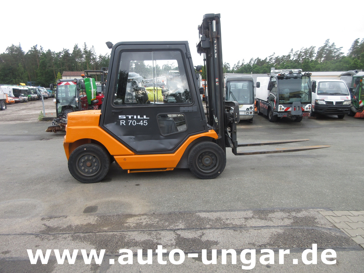 Still R70-45 Diesel Gabelstapler 4.500kg Hub Zinkenverstellung Seitenschieber - Diesel viličar: slika Still R70-45 Diesel Gabelstapler 4.500kg Hub Zinkenverstellung Seitenschieber - Diesel viličar Still R70-45 Diesel Gabelstapler 4.500kg Hub Zinkenverstellung Seitenschieber - Diesel viličar: slika Still R70-45 Diesel Gabelstapler 4.500kg Hub Zinkenverstellung Seitenschieber - Diesel viličar