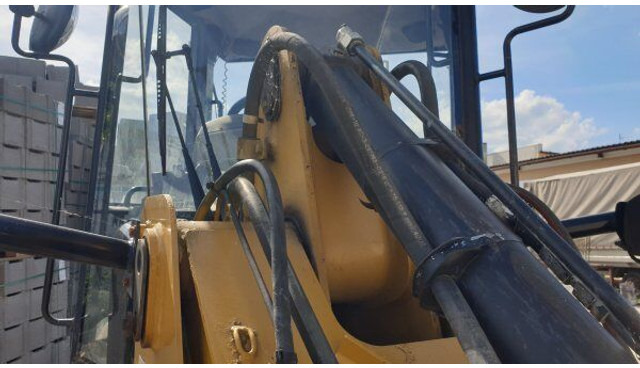 Zakup Caterpillar 908 (7t Caterpillar 908 (7t: slika Zakup Caterpillar 908 (7t Caterpillar 908 (7t