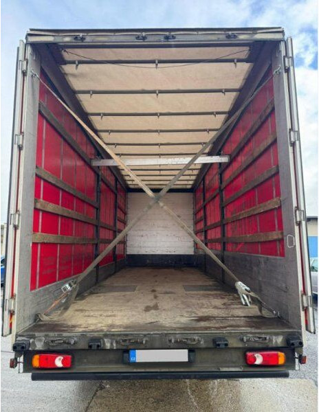 Iveco Eurocargo 190 EL32 - Kamion s ceradom: slika Iveco Eurocargo 190 EL32 - Kamion s ceradom Iveco Eurocargo 190 EL32 - Kamion s ceradom: slika Iveco Eurocargo 190 EL32 - Kamion s ceradom