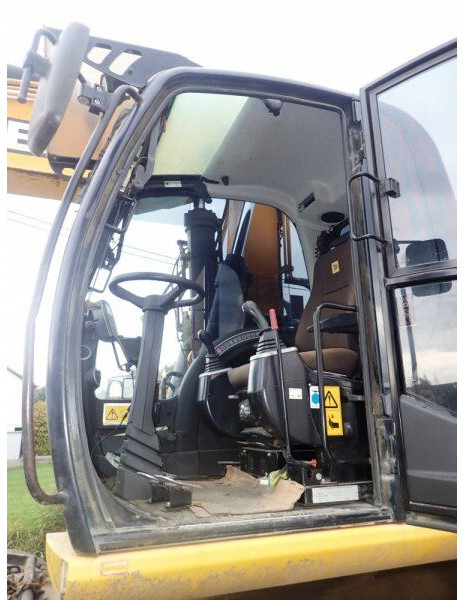 JCB JS 160 W - Bager na kotačima: slika JCB JS 160 W - Bager na kotačima JCB JS 160 W - Bager na kotačima: slika JCB JS 160 W - Bager na kotačima