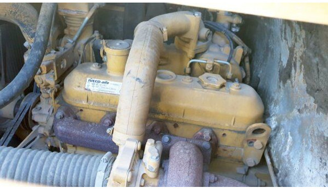 Autodizalica za sve terene Locatelli Gril 820: slika Autodizalica za sve terene Locatelli Gril 820