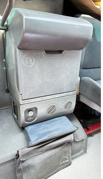 Kamion s kukastom dizalicom, Kamion s kranom MAN TGS 33.440: slika Kamion s kukastom dizalicom, Kamion s kranom MAN TGS 33.440