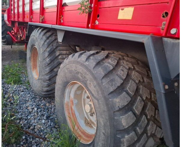 Pottinger - Jumbo 8000 - Oprema za stoku: slika Pottinger - Jumbo 8000 - Oprema za stoku Pottinger - Jumbo 8000 - Oprema za stoku: slika Pottinger - Jumbo 8000 - Oprema za stoku