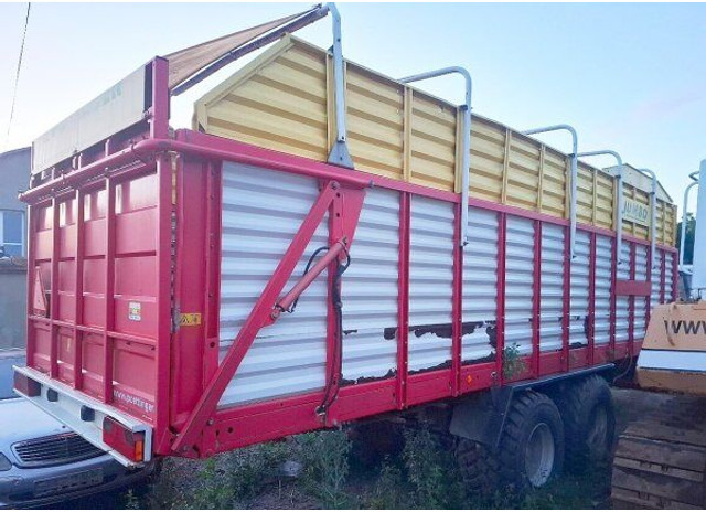 Pottinger - Jumbo 8000 - Oprema za stoku: slika Pottinger - Jumbo 8000 - Oprema za stoku Pottinger - Jumbo 8000 - Oprema za stoku: slika Pottinger - Jumbo 8000 - Oprema za stoku