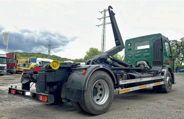 Renault Midlum 280.18 DXi - Kamion s kukastom dizalicom: slika Renault Midlum 280.18 DXi - Kamion s kukastom dizalicom Renault Midlum 280.18 DXi - Kamion s kukastom dizalicom: slika Renault Midlum 280.18 DXi - Kamion s kukastom dizalicom