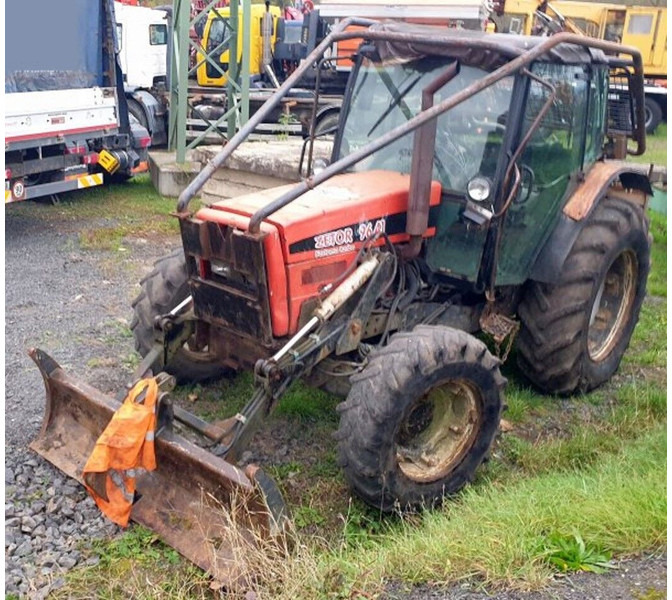 Zetor 9641 Forterra turbo - Traktor za šumarstvo: slika Zetor 9641 Forterra turbo - Traktor za šumarstvo Zetor 9641 Forterra turbo - Traktor za šumarstvo: slika Zetor 9641 Forterra turbo - Traktor za šumarstvo