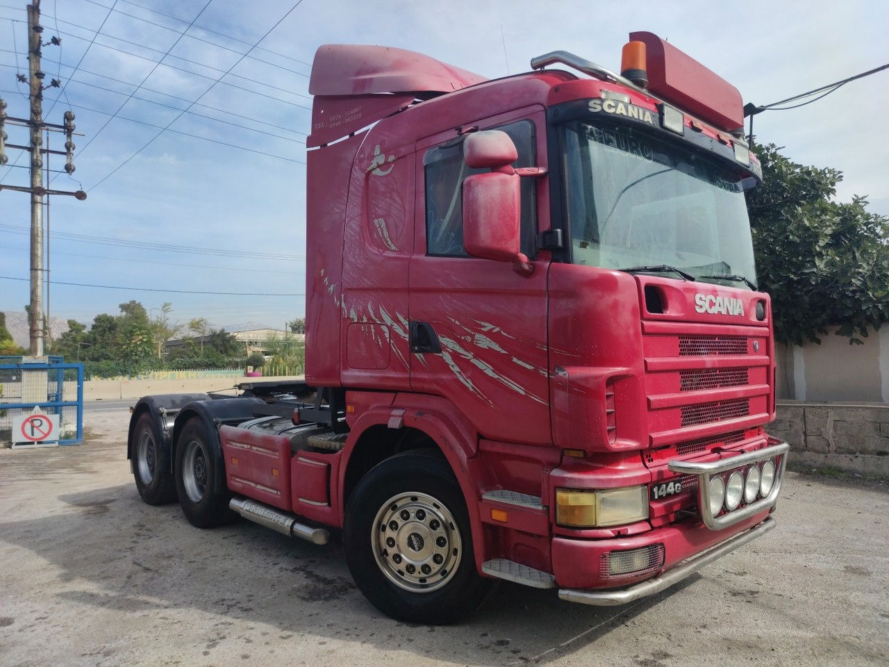 Scania R144-530 V8 GA6X4NZ 530 - Tegljač: slika Scania R144-530 V8 GA6X4NZ 530 - Tegljač Scania R144-530 V8 GA6X4NZ 530 - Tegljač: slika Scania R144-530 V8 GA6X4NZ 530 - Tegljač