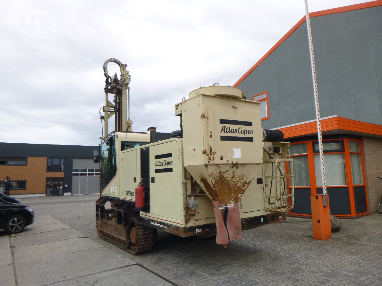 ATLAS COPCO CM780D - Platforma za bušenje: slika ATLAS COPCO CM780D - Platforma za bušenje ATLAS COPCO CM780D - Platforma za bušenje: slika ATLAS COPCO CM780D - Platforma za bušenje