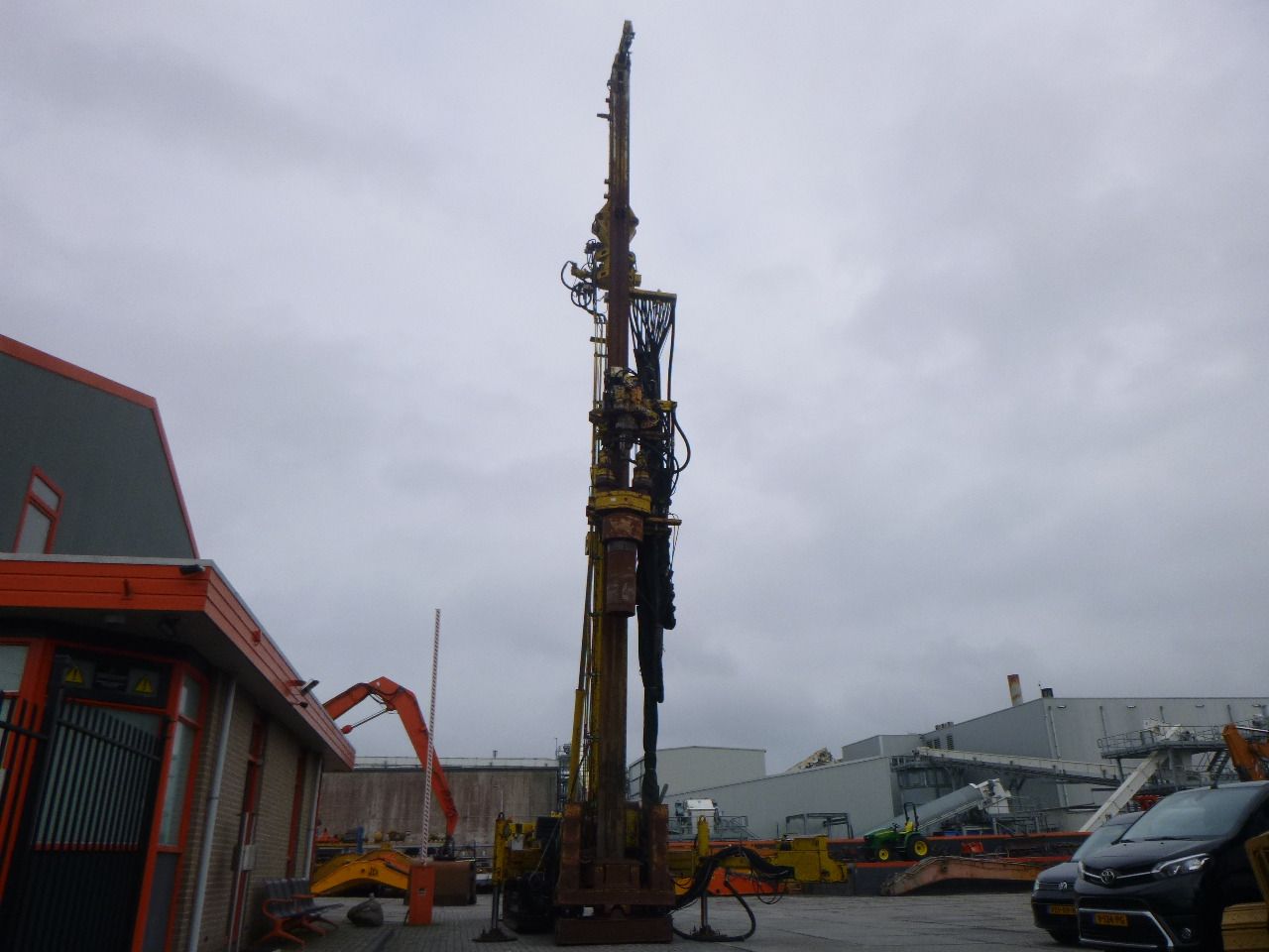CASAGRANDE C14 ROTATING FOUNDATION ROTARY DRILL - Platforma za bušenje: slika CASAGRANDE C14 ROTATING FOUNDATION ROTARY DRILL - Platforma za bušenje CASAGRANDE C14 ROTATING FOUNDATION ROTARY DRILL - Platforma za bušenje: slika CASAGRANDE C14 ROTATING FOUNDATION ROTARY DRILL - Platforma za bušenje