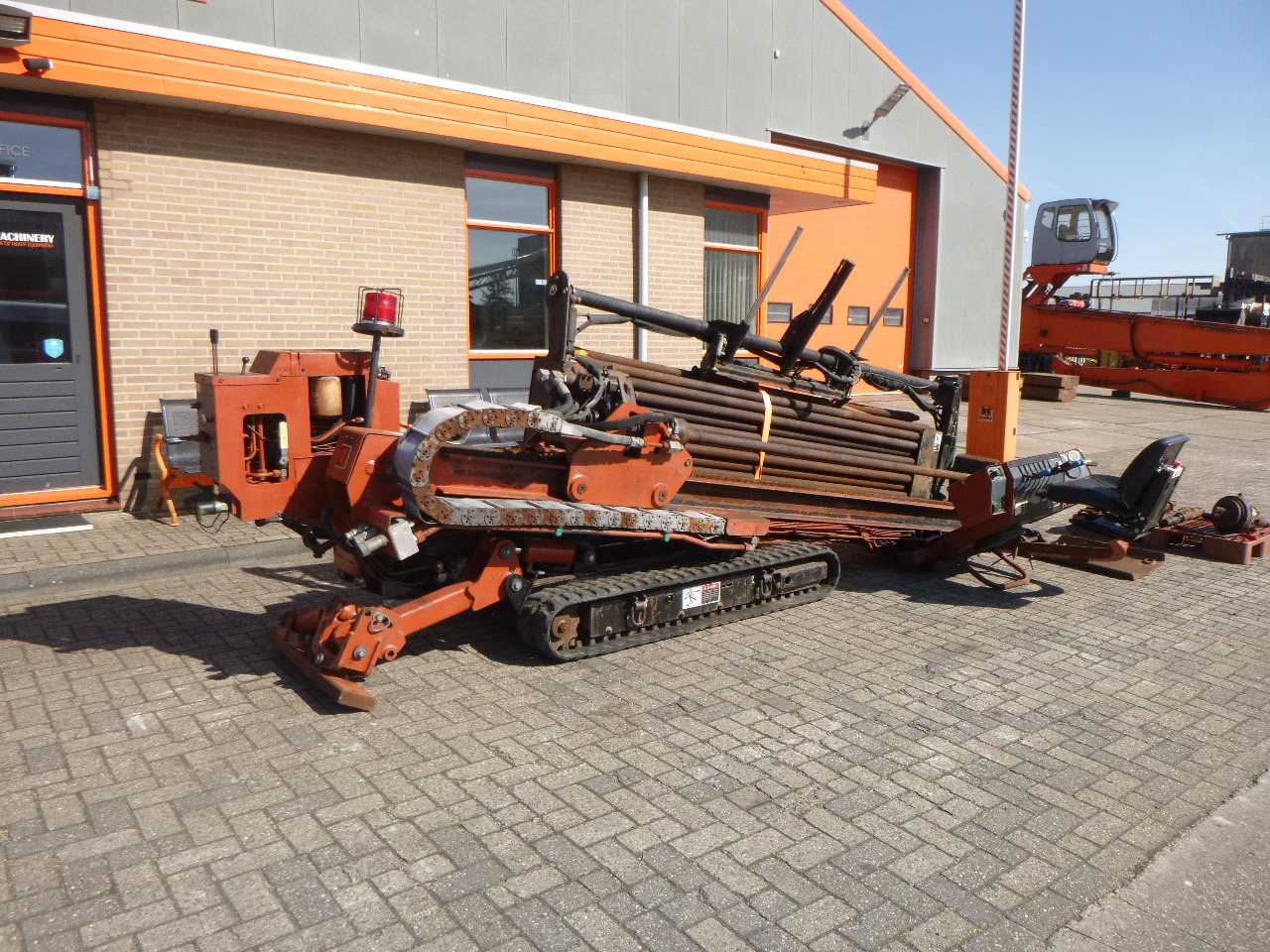 DITCH WITCH JT3510 - Direkcionalna bušilica: slika DITCH WITCH JT3510 - Direkcionalna bušilica DITCH WITCH JT3510 - Direkcionalna bušilica: slika DITCH WITCH JT3510 - Direkcionalna bušilica