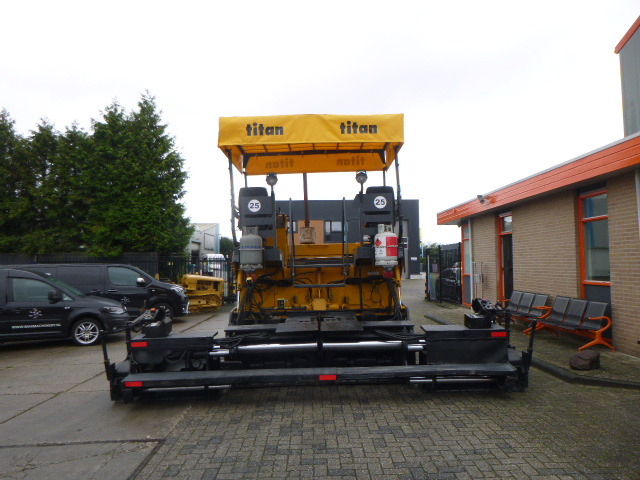 INGERSOLL RAND ABG TITAN 473 - Finišer za asfalt: slika INGERSOLL RAND ABG TITAN 473 - Finišer za asfalt INGERSOLL RAND ABG TITAN 473 - Finišer za asfalt: slika INGERSOLL RAND ABG TITAN 473 - Finišer za asfalt