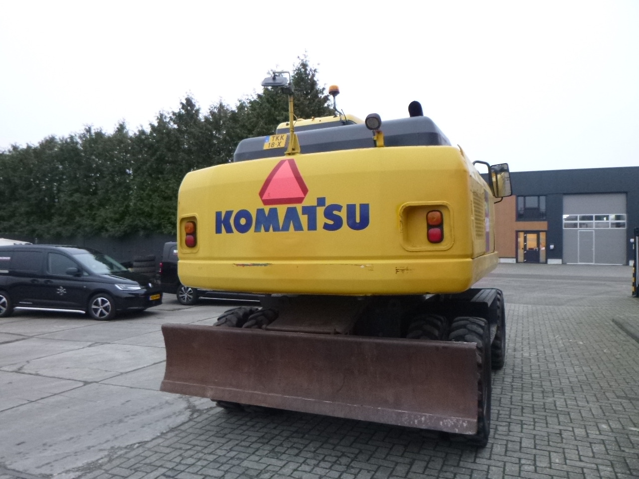 KOMATSU PW180-7EO - Bager na kotačima: slika KOMATSU PW180-7EO - Bager na kotačima KOMATSU PW180-7EO - Bager na kotačima: slika KOMATSU PW180-7EO - Bager na kotačima