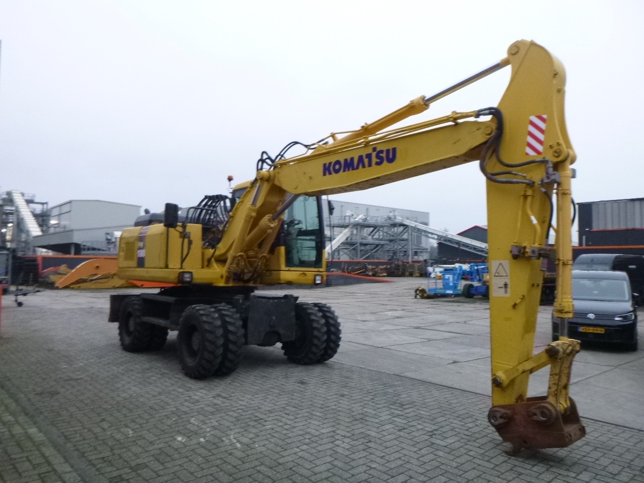 KOMATSU PW180-7EO - Bager na kotačima: slika KOMATSU PW180-7EO - Bager na kotačima KOMATSU PW180-7EO - Bager na kotačima: slika KOMATSU PW180-7EO - Bager na kotačima