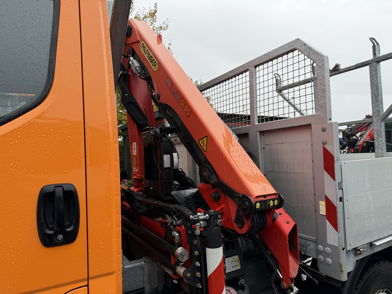 Iveco Daily 55S18W 4X4 Palfinger PK 7.501 - Kamion s otvorenim sandukom, Kamion s kranom: slika Iveco Daily 55S18W 4X4 Palfinger PK 7.501 - Kamion s otvorenim sandukom, Kamion s kranom Iveco Daily 55S18W 4X4 Palfinger PK 7.501 - Kamion s otvorenim sandukom, Kamion s kranom: slika Iveco Daily 55S18W 4X4 Palfinger PK 7.501 - Kamion s otvorenim sandukom, Kamion s kranom