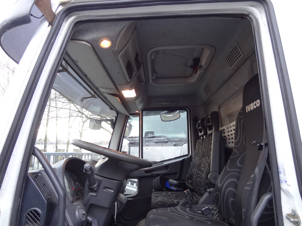Iveco EuroCargo 120E25 Fassi F38 - Kamion s kranom, Kamion s otvorenim sandukom: slika Iveco EuroCargo 120E25 Fassi F38 - Kamion s kranom, Kamion s otvorenim sandukom Iveco EuroCargo 120E25 Fassi F38 - Kamion s kranom, Kamion s otvorenim sandukom: slika Iveco EuroCargo 120E25 Fassi F38 - Kamion s kranom, Kamion s otvorenim sandukom