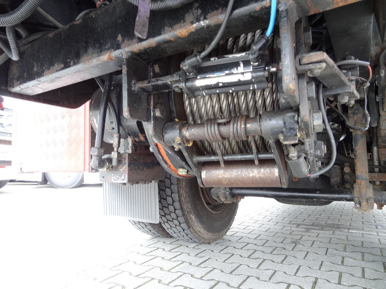 MAN F90 16.242 4X4 / Feuerwehr - Kamion-šasija: slika MAN F90 16.242 4X4 / Feuerwehr - Kamion-šasija MAN F90 16.242 4X4 / Feuerwehr - Kamion-šasija: slika MAN F90 16.242 4X4 / Feuerwehr - Kamion-šasija