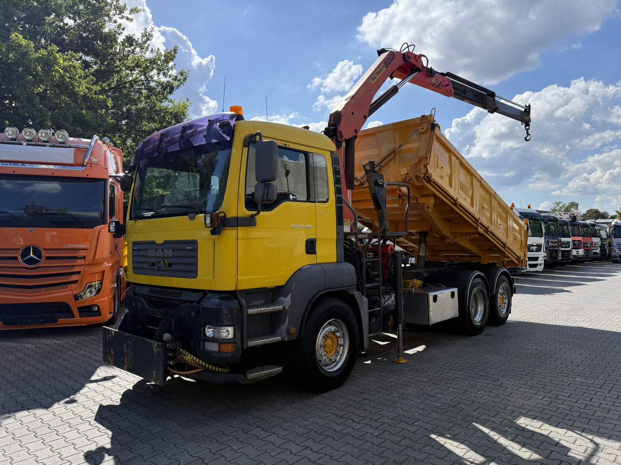 MAN TGA 26.360 6X2 Kipper Kran Palfinger 15500 - Kiper, Kamion s kranom: slika MAN TGA 26.360 6X2 Kipper Kran Palfinger 15500 - Kiper, Kamion s kranom MAN TGA 26.360 6X2 Kipper Kran Palfinger 15500 - Kiper, Kamion s kranom: slika MAN TGA 26.360 6X2 Kipper Kran Palfinger 15500 - Kiper, Kamion s kranom