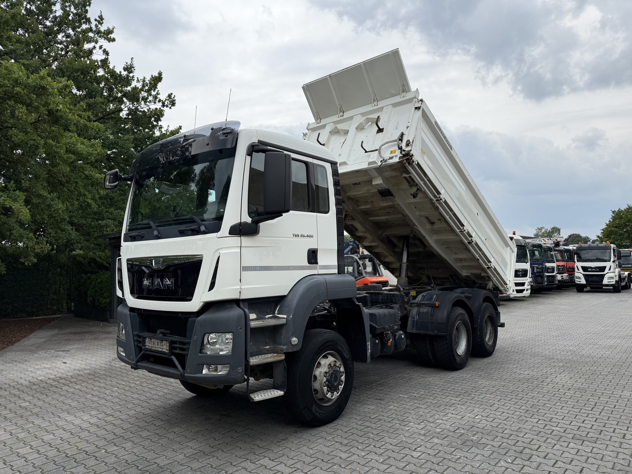 MAN TGS 26.400 6X6 BB Meiller - Kiper: slika MAN TGS 26.400 6X6 BB Meiller - Kiper MAN TGS 26.400 6X6 BB Meiller - Kiper: slika MAN TGS 26.400 6X6 BB Meiller - Kiper