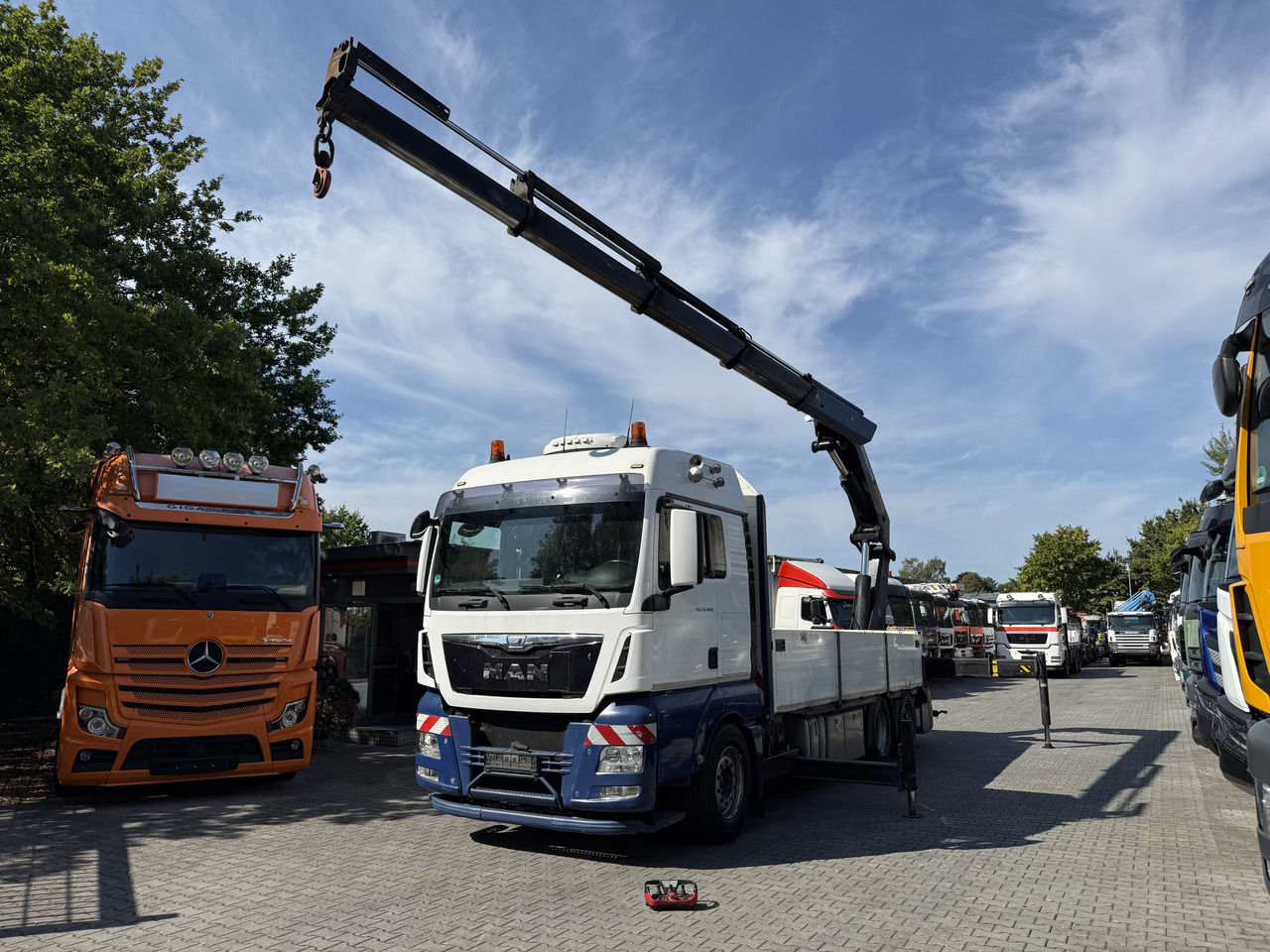 MAN TGX 26.440 6X2 Palfinger PK42502 - Kamion s kranom, Kamion s otvorenim sandukom: slika MAN TGX 26.440 6X2 Palfinger PK42502 - Kamion s kranom, Kamion s otvorenim sandukom MAN TGX 26.440 6X2 Palfinger PK42502 - Kamion s kranom, Kamion s otvorenim sandukom: slika MAN TGX 26.440 6X2 Palfinger PK42502 - Kamion s kranom, Kamion s otvorenim sandukom