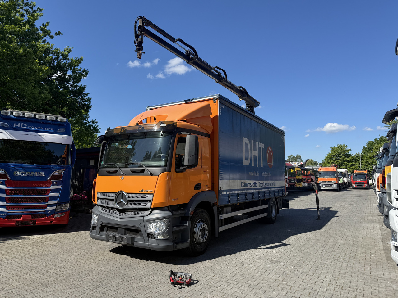 Mercedes-Benz Actros 1827 Kran Palfinger PK 9002 - Kamion s kranom, Kamion s ceradom: slika Mercedes-Benz Actros 1827 Kran Palfinger PK 9002 - Kamion s kranom, Kamion s ceradom Mercedes-Benz Actros 1827 Kran Palfinger PK 9002 - Kamion s kranom, Kamion s ceradom: slika Mercedes-Benz Actros 1827 Kran Palfinger PK 9002 - Kamion s kranom, Kamion s ceradom
