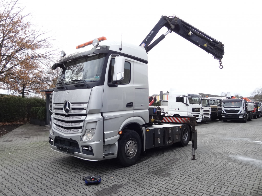 Mercedes-Benz Actros 1842LS Kran HMF 2020 bis 18 Meter - Kamion s kranom, Tegljač: slika Mercedes-Benz Actros 1842LS Kran HMF 2020 bis 18 Meter - Kamion s kranom, Tegljač Mercedes-Benz Actros 1842LS Kran HMF 2020 bis 18 Meter - Kamion s kranom, Tegljač: slika Mercedes-Benz Actros 1842LS Kran HMF 2020 bis 18 Meter - Kamion s kranom, Tegljač