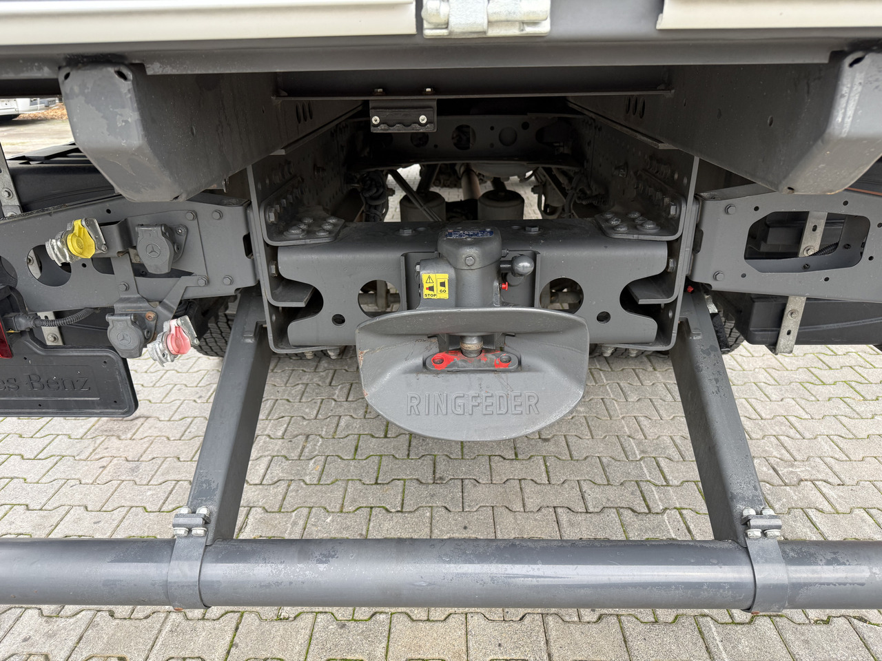 Mercedes-Benz Arocs 1827 AK 4X4 Ex- - Kamion-šasija: slika Mercedes-Benz Arocs 1827 AK 4X4 Ex- - Kamion-šasija Mercedes-Benz Arocs 1827 AK 4X4 Ex- - Kamion-šasija: slika Mercedes-Benz Arocs 1827 AK 4X4 Ex- - Kamion-šasija