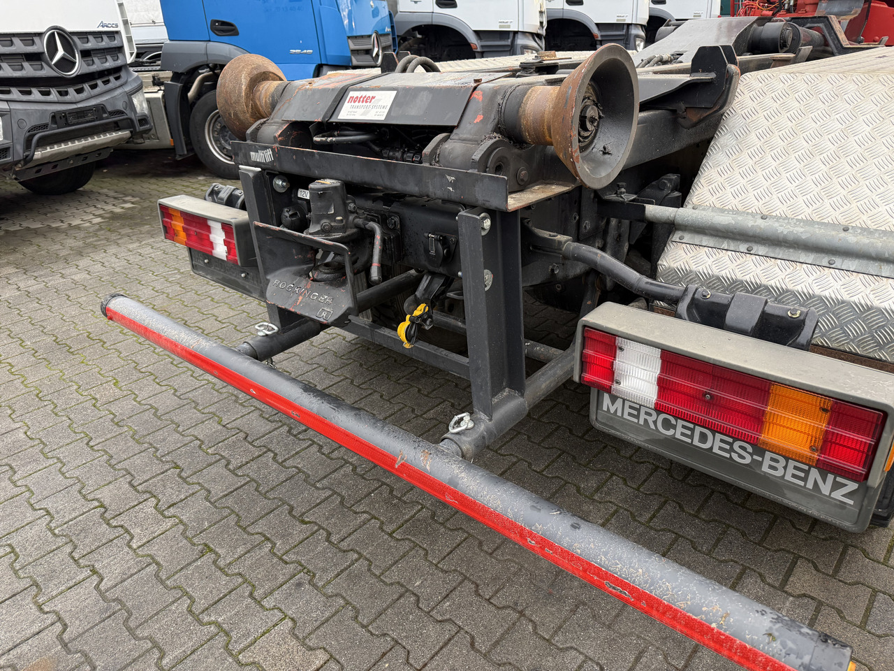 Mercedes-Benz SK 2538 6X4 Haken Kran/ Oldtimer/ Feuerwehr - Kamion s kranom, Kamion s kukastom dizalicom: slika Mercedes-Benz SK 2538 6X4 Haken Kran/ Oldtimer/ Feuerwehr - Kamion s kranom, Kamion s kukastom dizalicom Mercedes-Benz SK 2538 6X4 Haken Kran/ Oldtimer/ Feuerwehr - Kamion s kranom, Kamion s kukastom dizalicom: slika Mercedes-Benz SK 2538 6X4 Haken Kran/ Oldtimer/ Feuerwehr - Kamion s kranom, Kamion s kukastom dizalicom