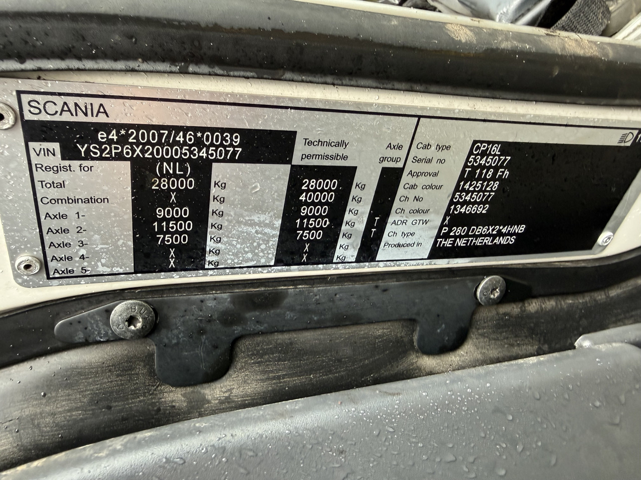 Scania P280 6X2*4 - Kamion-šasija: slika Scania P280 6X2*4 - Kamion-šasija Scania P280 6X2*4 - Kamion-šasija: slika Scania P280 6X2*4 - Kamion-šasija