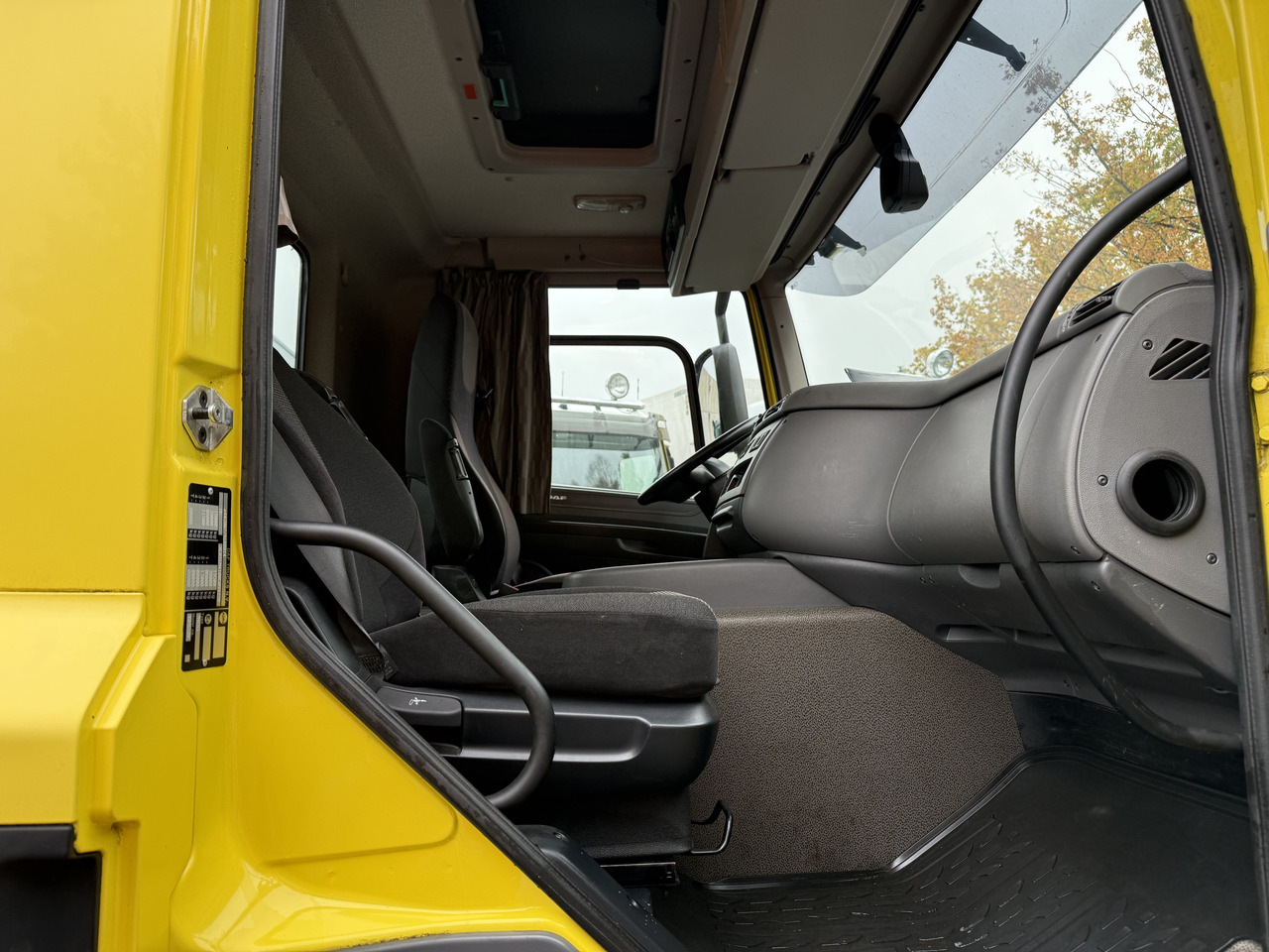 Daf CF 370 4X2 - Tegljač: slika Daf CF 370 4X2 - Tegljač Daf CF 370 4X2 - Tegljač: slika Daf CF 370 4X2 - Tegljač
