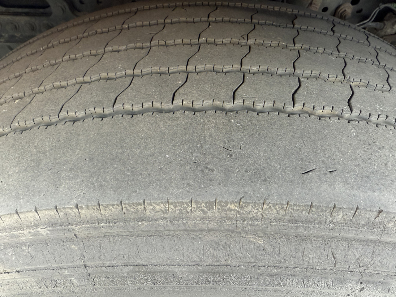 Mercedes-Benz Actros 1842LS Kran HMF 2020 bis 18 Meter - Tegljač: slika Mercedes-Benz Actros 1842LS Kran HMF 2020 bis 18 Meter - Tegljač Mercedes-Benz Actros 1842LS Kran HMF 2020 bis 18 Meter - Tegljač: slika Mercedes-Benz Actros 1842LS Kran HMF 2020 bis 18 Meter - Tegljač