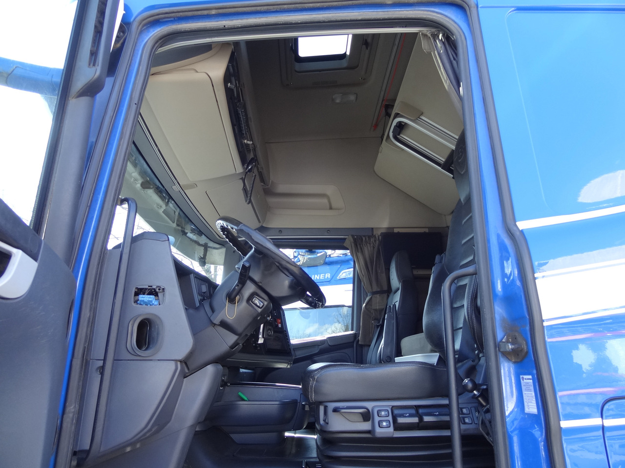 Scania R580 V8 6X2 Topline - Tegljač: slika Scania R580 V8 6X2 Topline - Tegljač Scania R580 V8 6X2 Topline - Tegljač: slika Scania R580 V8 6X2 Topline - Tegljač