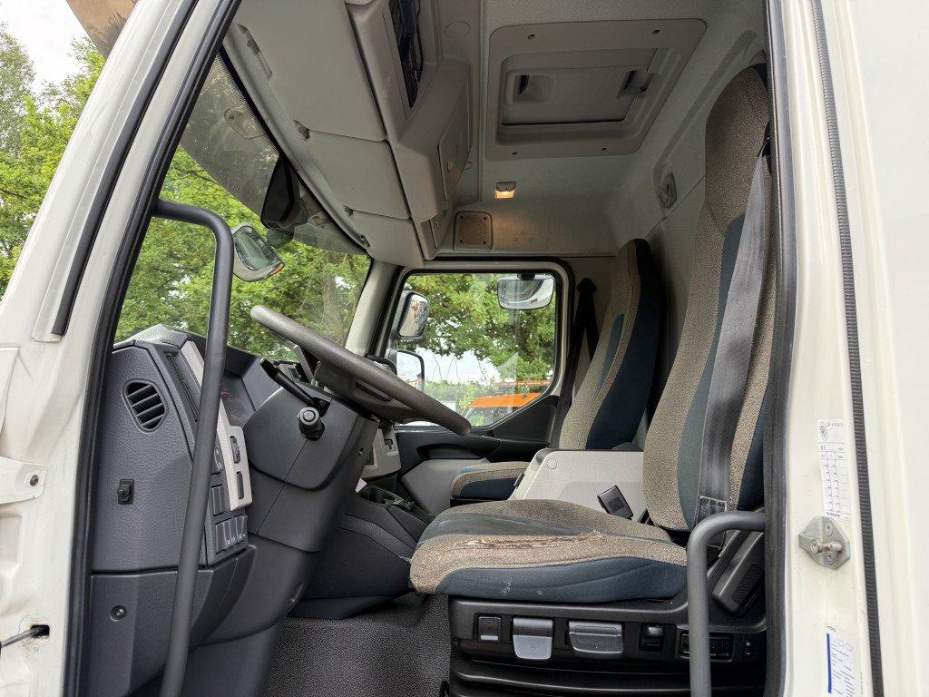 Volvo FL250.18 Carrier Supra 850Mt - Kamion hladnjača: slika Volvo FL250.18 Carrier Supra 850Mt - Kamion hladnjača Volvo FL250.18 Carrier Supra 850Mt - Kamion hladnjača: slika Volvo FL250.18 Carrier Supra 850Mt - Kamion hladnjača