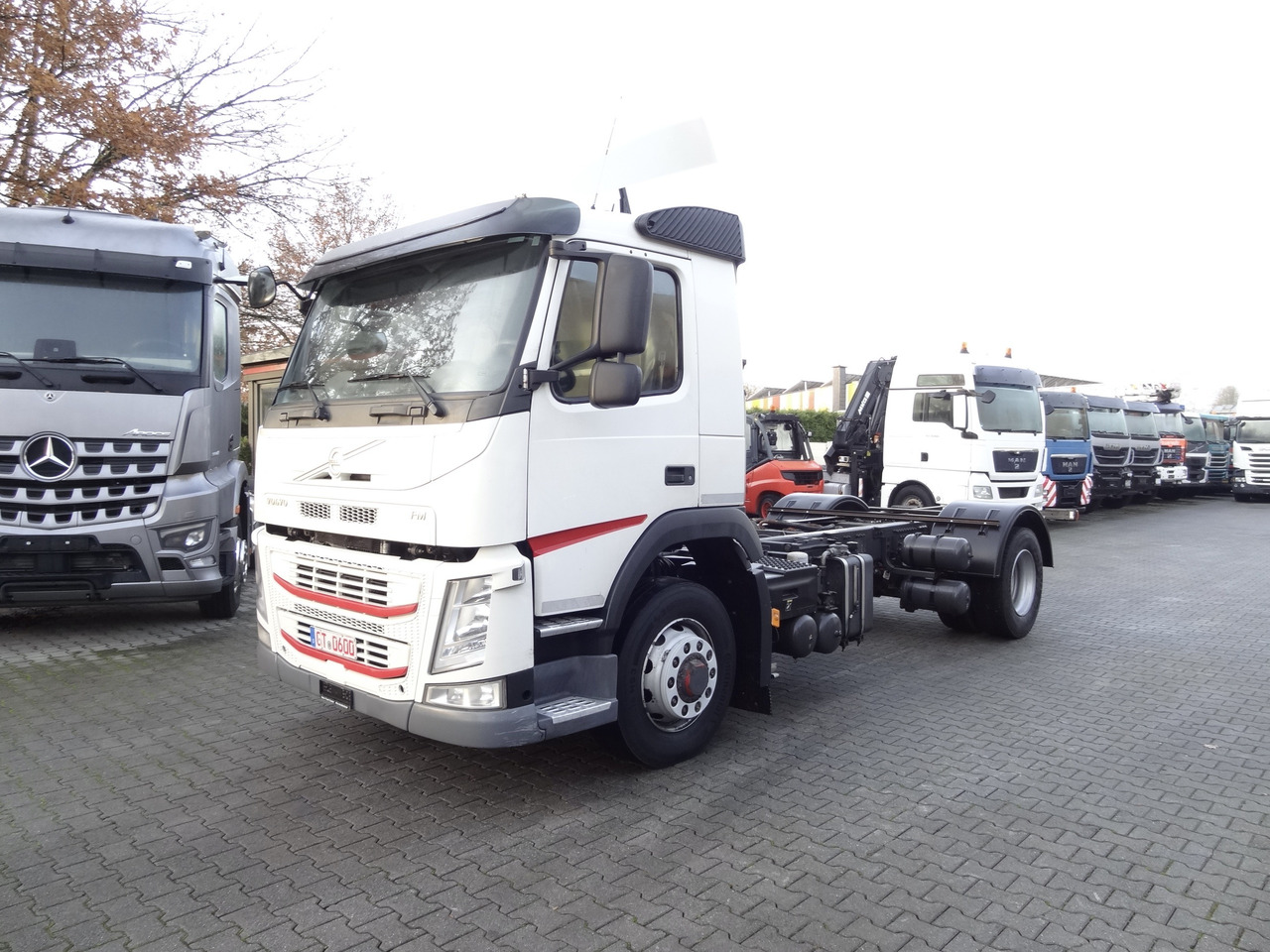 Volvo FM420 4X4 X-Track - Kamion-šasija: slika Volvo FM420 4X4 X-Track - Kamion-šasija Volvo FM420 4X4 X-Track - Kamion-šasija: slika Volvo FM420 4X4 X-Track - Kamion-šasija