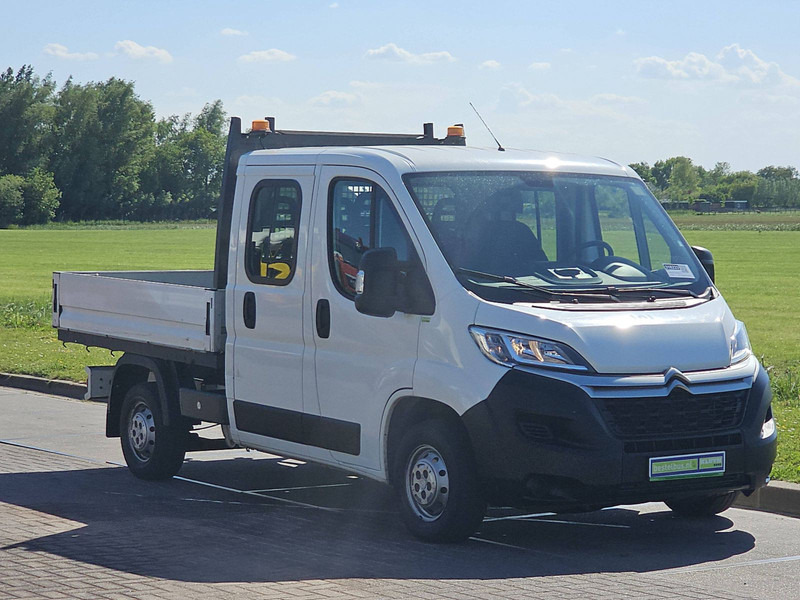Citroën Jumper 2.0 DC 6pers EURO6 - Dostavno vozilo s ravnom platformom: slika Citroën Jumper 2.0 DC 6pers EURO6 - Dostavno vozilo s ravnom platformom Citroën Jumper 2.0 DC 6pers EURO6 - Dostavno vozilo s ravnom platformom: slika Citroën Jumper 2.0 DC 6pers EURO6 - Dostavno vozilo s ravnom platformom