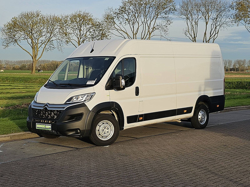 Citroën Jumper 2.2 L4H2 Maxi Airco - Furgon: slika Citroën Jumper 2.2 L4H2 Maxi Airco - Furgon Citroën Jumper 2.2 L4H2 Maxi Airco - Furgon: slika Citroën Jumper 2.2 L4H2 Maxi Airco - Furgon