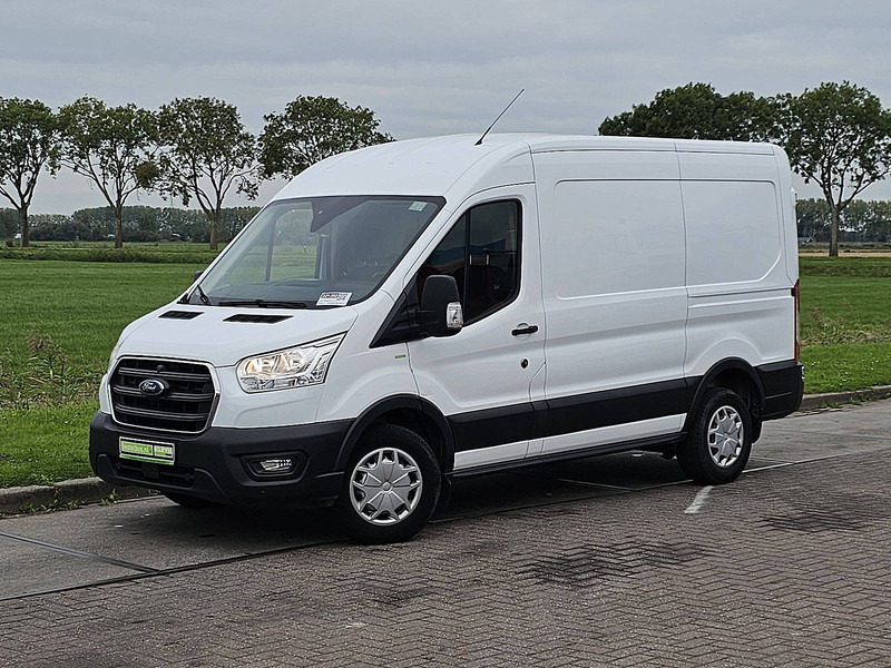 Ford Transit 2.0 TDCI 130 L2H2 - Furgon: slika Ford Transit 2.0 TDCI 130 L2H2 - Furgon Ford Transit 2.0 TDCI 130 L2H2 - Furgon: slika Ford Transit 2.0 TDCI 130 L2H2 - Furgon