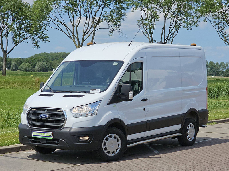 Ford Transit 2.0 TDCI 170 AUT. L2H2 - Furgon: slika Ford Transit 2.0 TDCI 170 AUT. L2H2 - Furgon Ford Transit 2.0 TDCI 170 AUT. L2H2 - Furgon: slika Ford Transit 2.0 TDCI 170 AUT. L2H2 - Furgon
