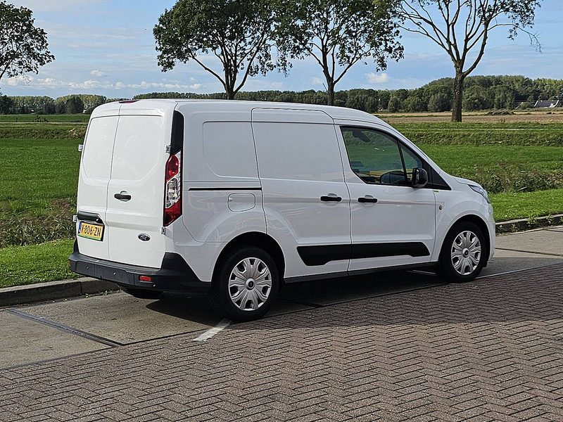 Ford Transit Connect 1.5 L1 Navi 3-Zits Euro6 - Dostavno vozilo sa zatvorenim sandukom: slika Ford Transit Connect 1.5 L1 Navi 3-Zits Euro6 - Dostavno vozilo sa zatvorenim sandukom Ford Transit Connect 1.5 L1 Navi 3-Zits Euro6 - Dostavno vozilo sa zatvorenim sandukom: slika Ford Transit Connect 1.5 L1 Navi 3-Zits Euro6 - Dostavno vozilo sa zatvorenim sandukom