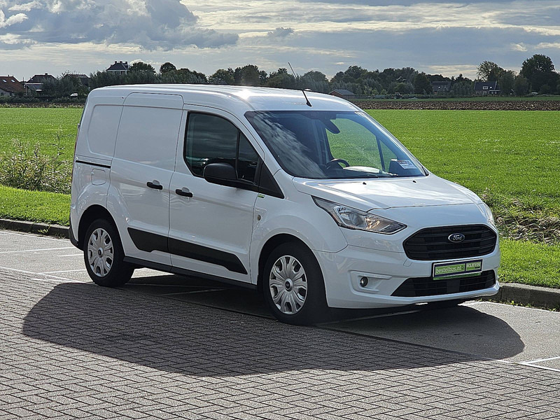 Ford Transit Connect 1.5 L1 Navi 3-Zits Euro6 - Dostavno vozilo sa zatvorenim sandukom: slika Ford Transit Connect 1.5 L1 Navi 3-Zits Euro6 - Dostavno vozilo sa zatvorenim sandukom Ford Transit Connect 1.5 L1 Navi 3-Zits Euro6 - Dostavno vozilo sa zatvorenim sandukom: slika Ford Transit Connect 1.5 L1 Navi 3-Zits Euro6 - Dostavno vozilo sa zatvorenim sandukom